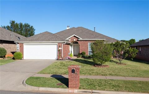 2912 Devonshire, Norman, OK 73071 photo 1