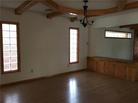 925 Denise, Altus, OK 73521 photo 2