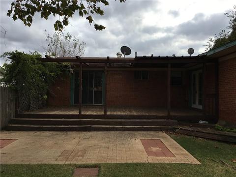 925 Denise, Altus, OK 73521 photo 21