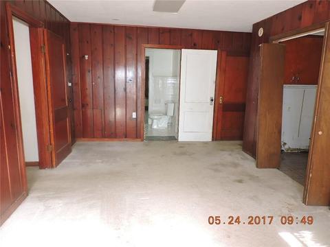 404 SW 2nd St, Tuttle, OK 73089 photo 9