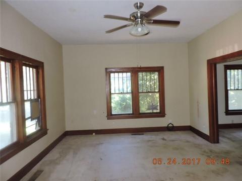 404 SW 2nd St, Tuttle, OK 73089 photo 7