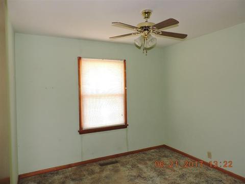 16 Circle Dr, Chickasha, OK 73018 photo 12