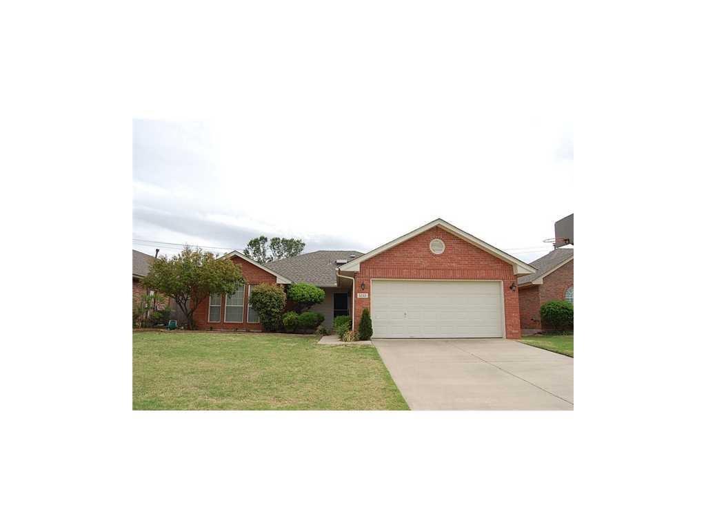 3232 Bismarc Ln, Norman, OK 73072 photo 1