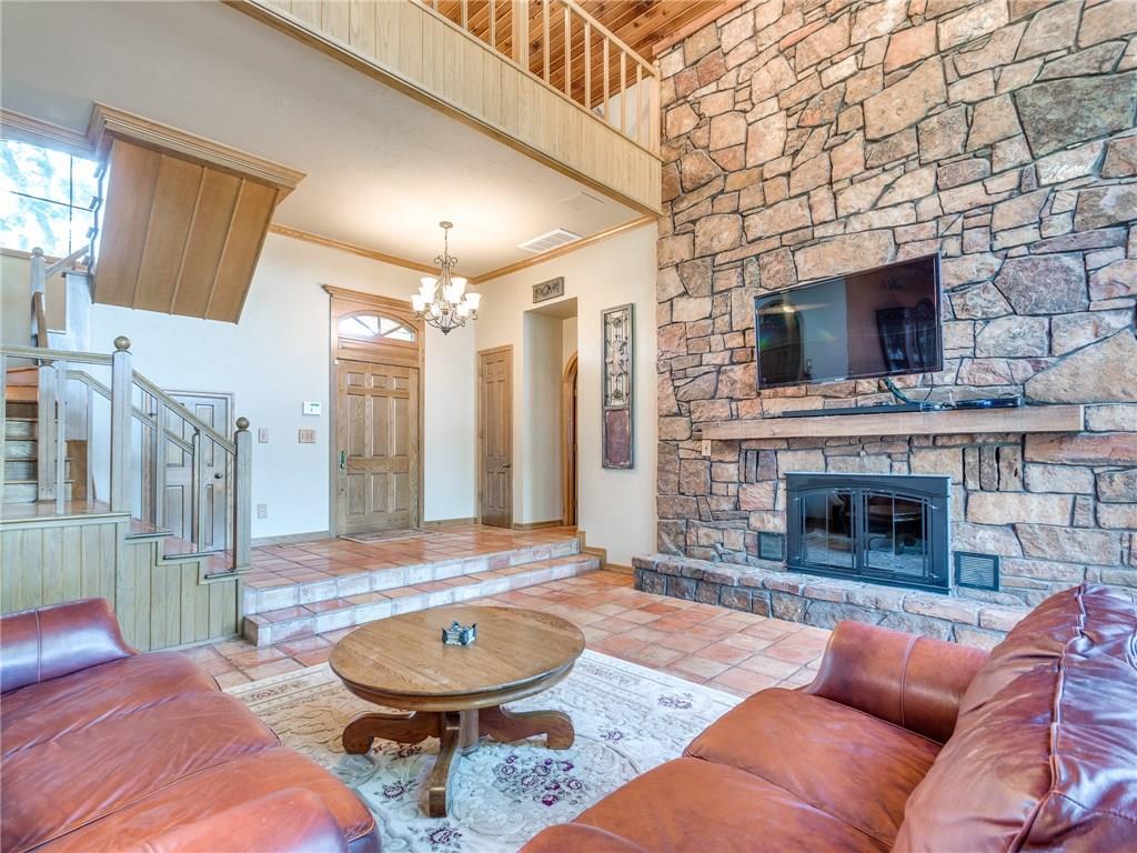 3021 S Pine St, Guthrie, OK 73044 photo 6