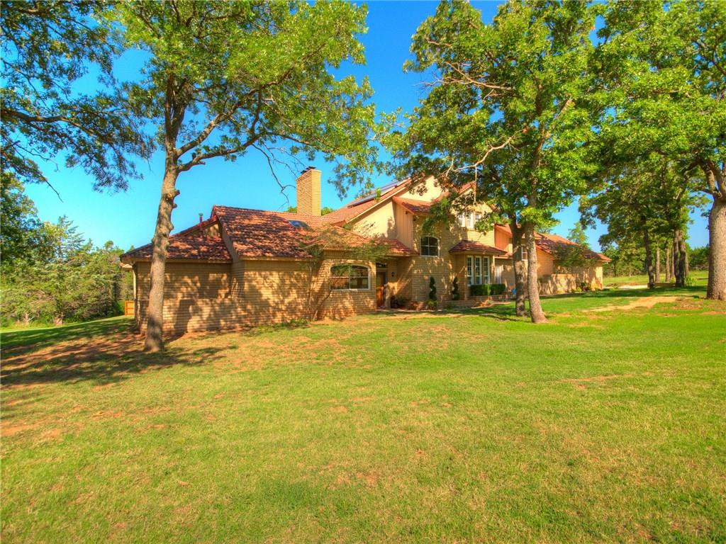 3021 S Pine St, Guthrie, OK 73044 photo 3