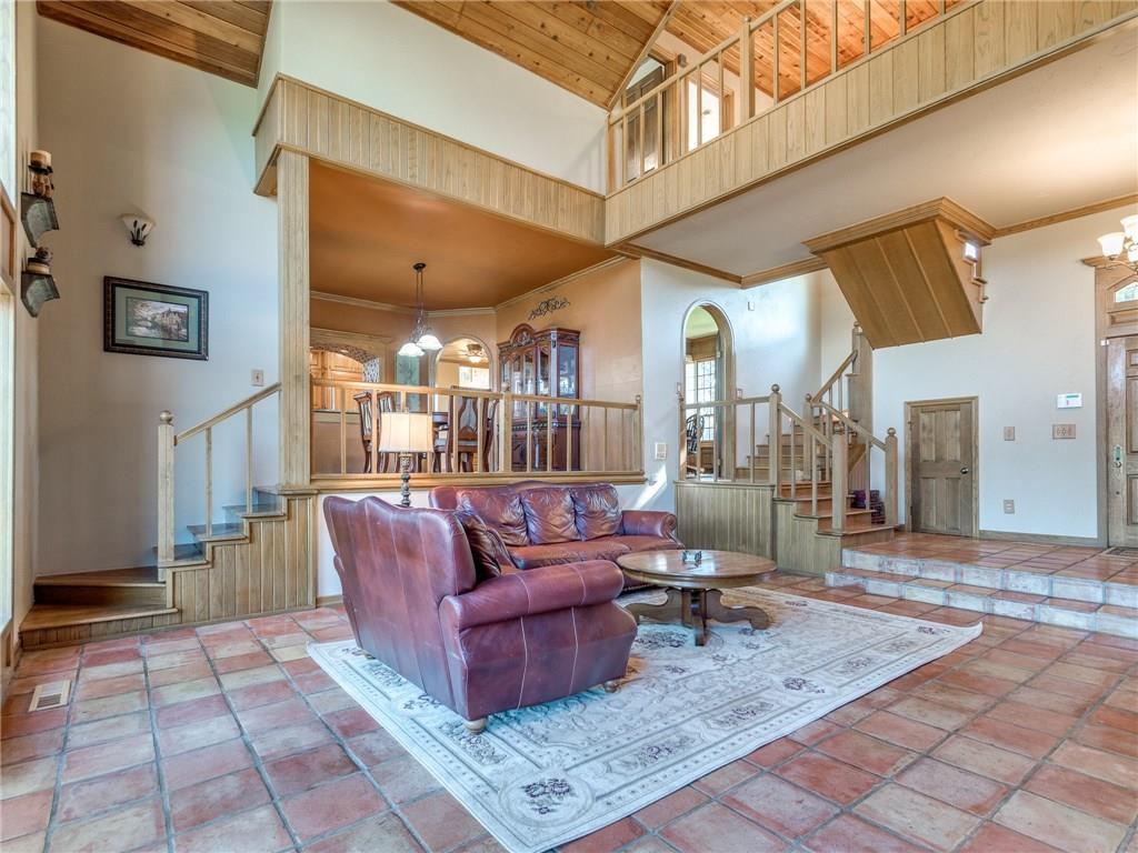 3021 S Pine St, Guthrie, OK 73044 photo 7