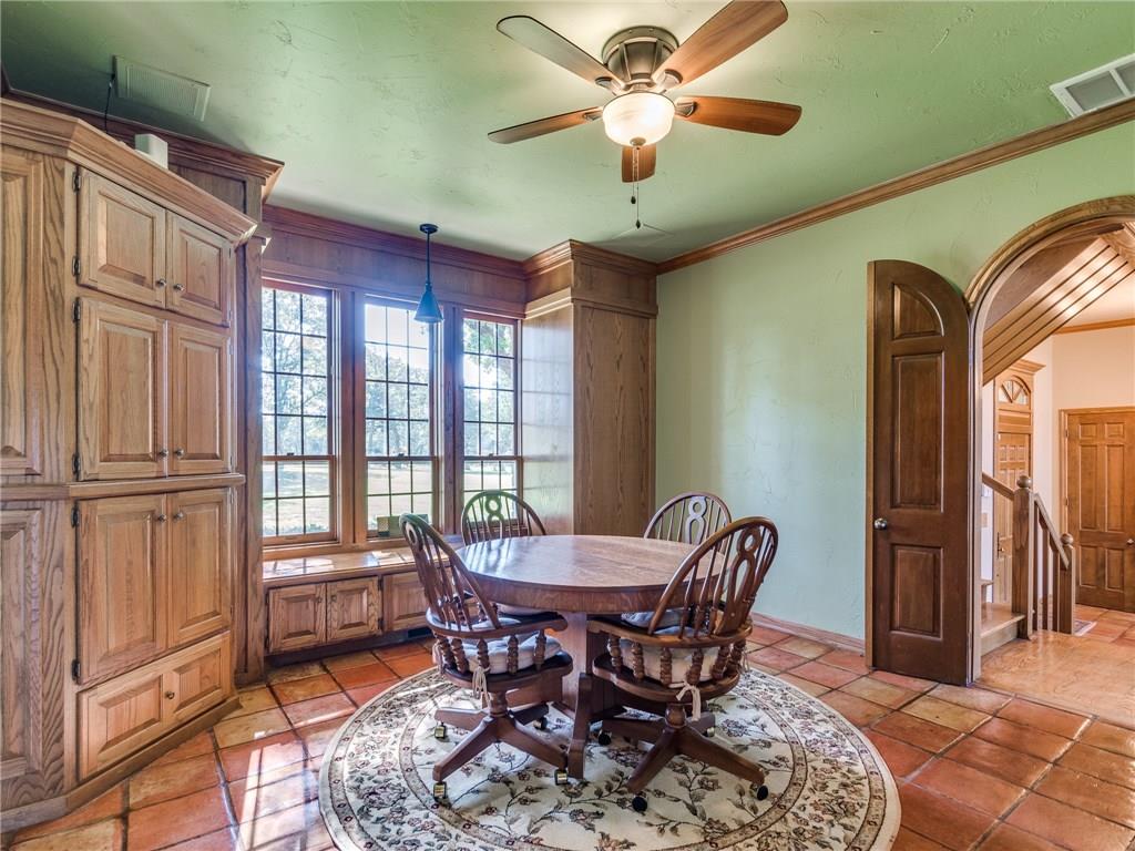 3021 S Pine St, Guthrie, OK 73044 photo 9