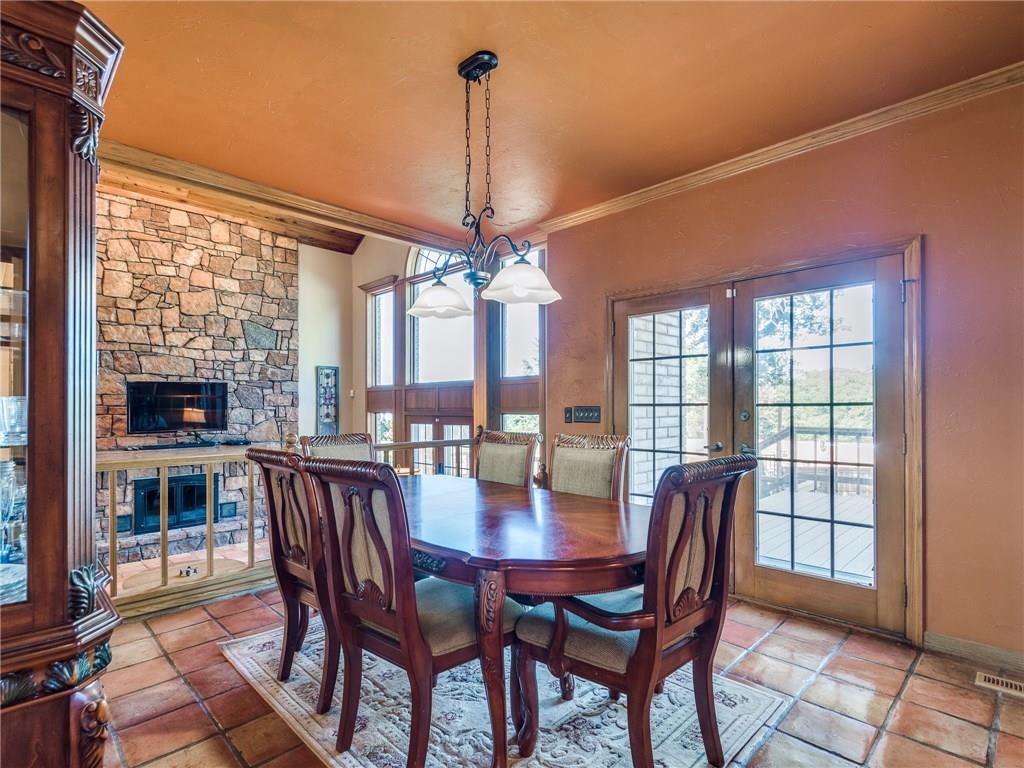 3021 S Pine St, Guthrie, OK 73044 photo 8