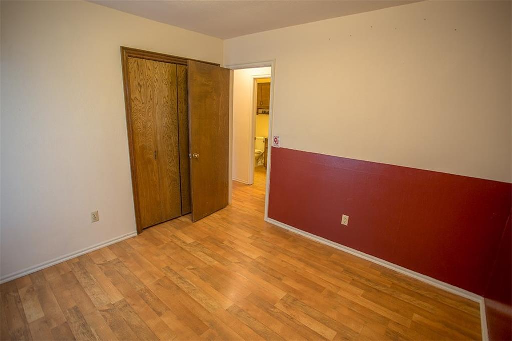 1304 W Cedarbrook Ln, Moore, OK 73170 photo 12