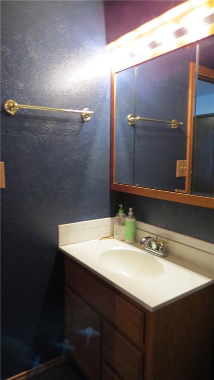 313 Mercury, Altus, OK 73521 photo 6