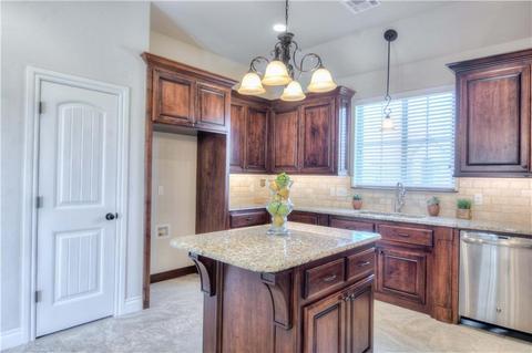 400 Perth, Norman, OK 73069 photo 12