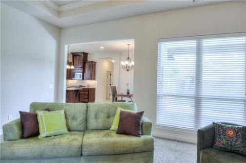 400 Perth, Norman, OK 73069 photo 8