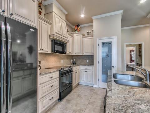508 Cloudview Pl, Edmond, OK 73003 photo 9
