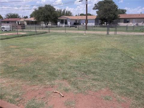 617 Mercury, Altus, OK 73521 photo 24