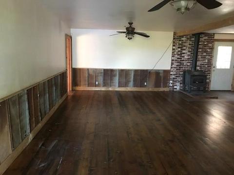 2047 E 1400 Rd, Lone Wolf, OK 73655 photo 2