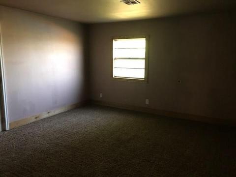 2047 E 1400 Rd, Lone Wolf, OK 73655 photo 10