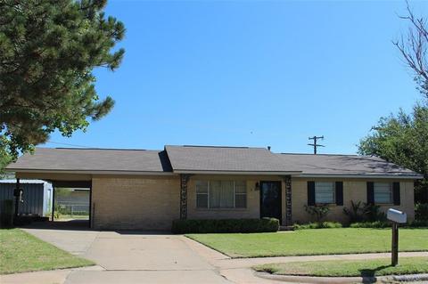 620 Sky Cir, Altus, OK 73521 photo 1