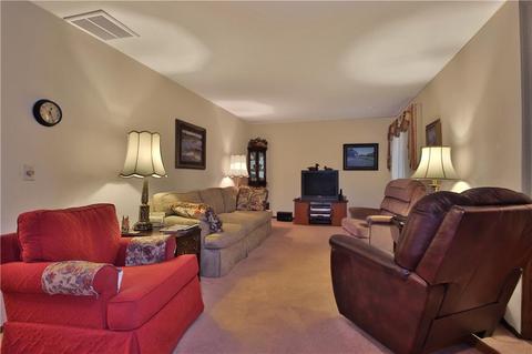 3709 N Riverside Dr, Bethany, OK 73008 photo 5