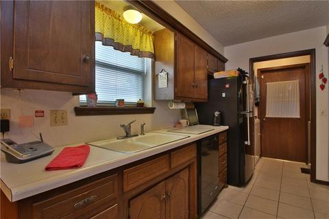 3709 N Riverside Dr, Bethany, OK 73008 photo 8
