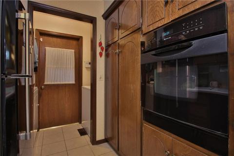 3709 N Riverside Dr, Bethany, OK 73008 photo 9