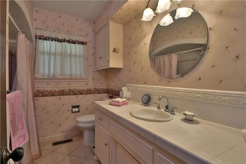 3709 N Riverside Dr, Bethany, OK 73008 photo 13