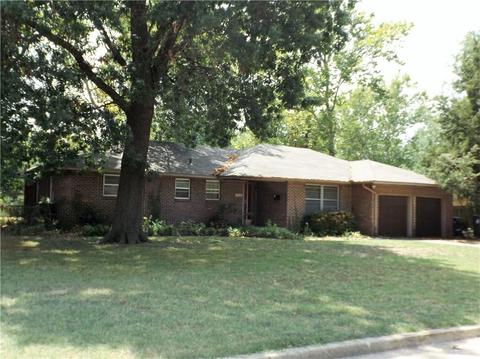 908 Willow, Norman, OK 73072 photo 2