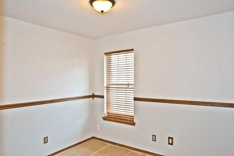 2128 Lonnie Ln, Moore, OK 73170 photo 17
