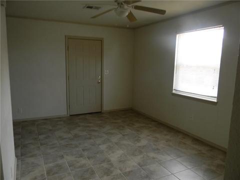 608 Elizabeth, Tecumseh, OK 74873 photo 4