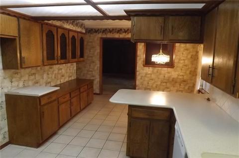 8 Confederate Rd, Altus, OK 73521 photo 3