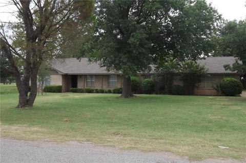 8 Confederate Rd, Altus, OK 73521 photo 1
