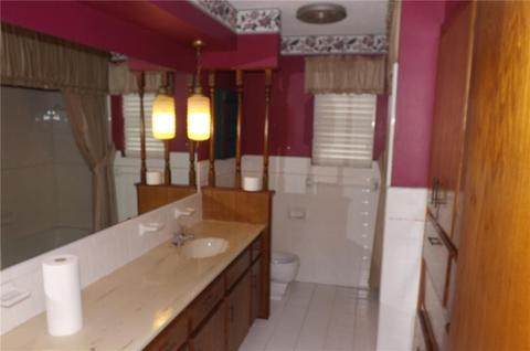 8 Confederate Rd, Altus, OK 73521 photo 5
