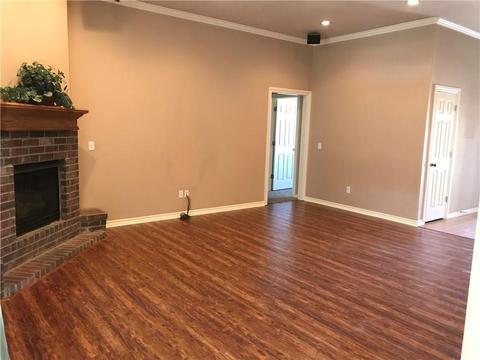 2120 NE 18th St, Moore, OK 73160 photo 7