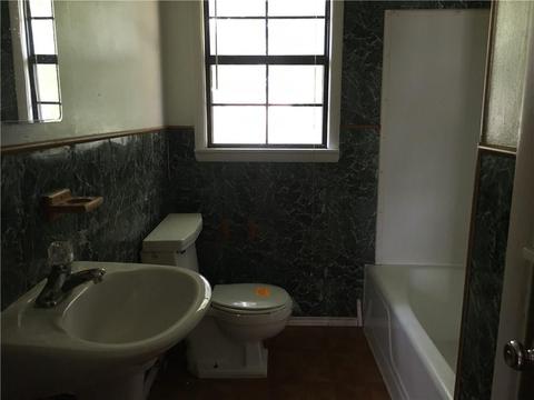 409 Pine, Frederick, OK 73542 photo 9