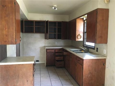 409 Pine, Frederick, OK 73542 photo 7
