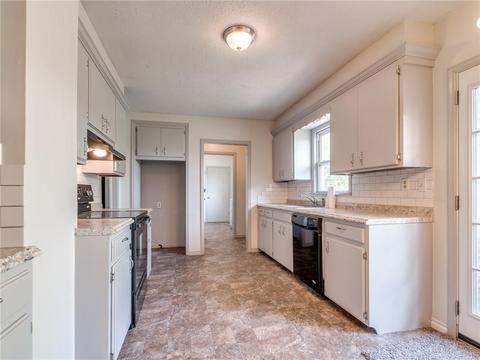 207 N 7th, Mcloud, OK 74851 photo 9