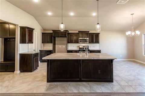 413 Scully Rd, Yukon, OK 73099 photo 1