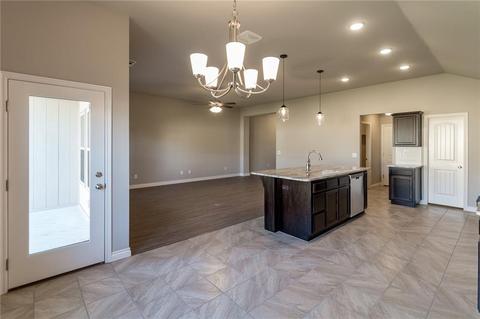 413 Scully Rd, Yukon, OK 73099 photo 3