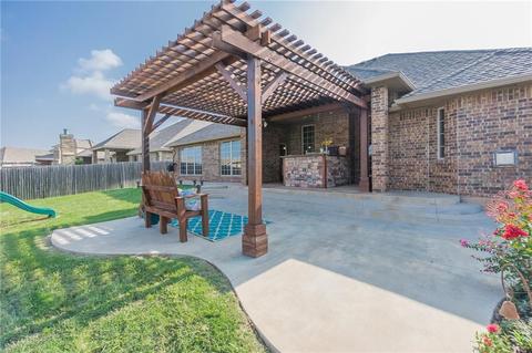 913 Ryan Rd, Moore, OK 73160 photo 5