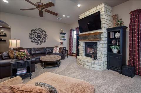 3201 Sycamore Dr, Moore, OK 73160 photo 7