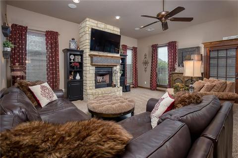 3201 Sycamore Dr, Moore, OK 73160 photo 8