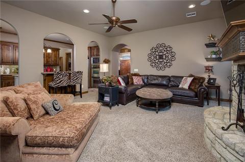 3201 Sycamore Dr, Moore, OK 73160 photo 9