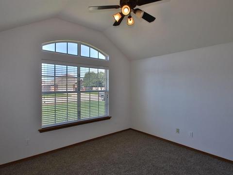 724 Elder, Mustang, OK 73064 photo 18