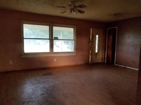 701 N Crain, Altus, OK 73521 photo 3