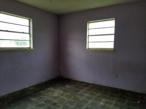 701 N Crain, Altus, OK 73521 photo 10