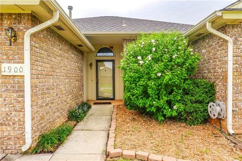 1900 Old Central Dr, Norman, OK 73071 photo 1