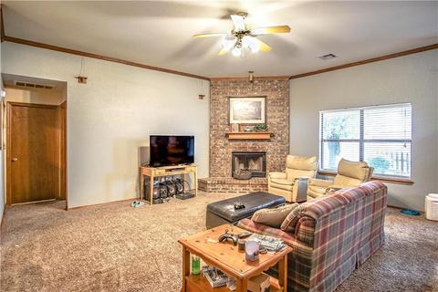 1900 Old Central Dr, Norman, OK 73071 photo 11