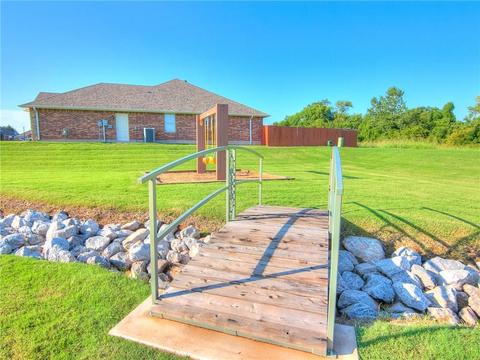 3301 Red Rock Dr, Moore, OK 73165 photo 36