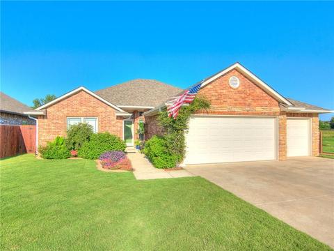 3301 Red Rock Dr, Moore, OK 73165 photo 1