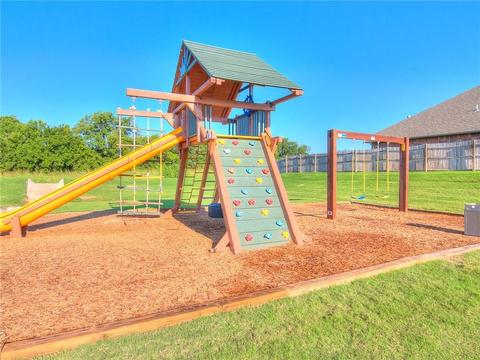3301 Red Rock Dr, Moore, OK 73165 photo 35