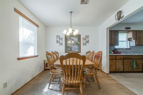 423 S 3rd St, Mcloud, OK 74851 photo 7
